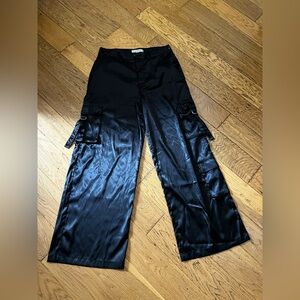 NWOT - M - MADDEN GIRL - Cargo Wide-Leg Pants - Black